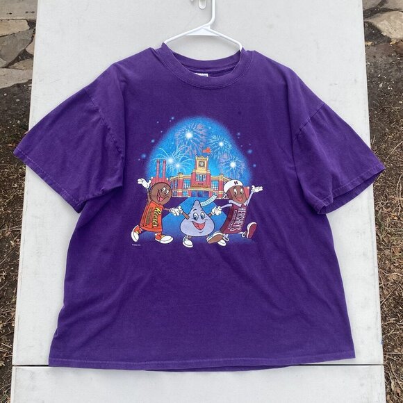 Vintage Hershey's "Chocolate World" Tee - Picture 1 of 4